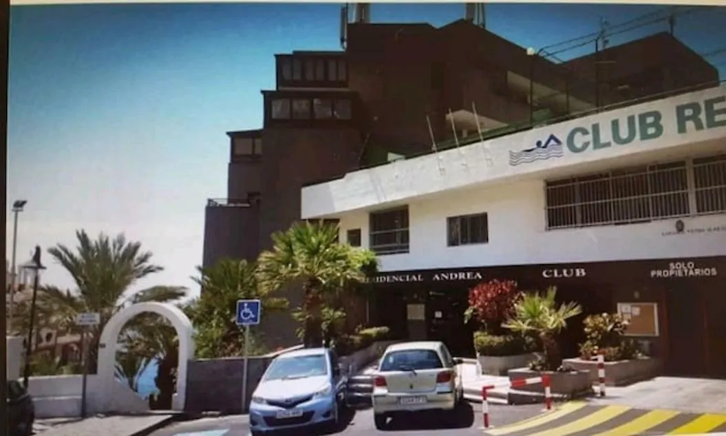 Apartamento En Primera Linea De Mar Tabaiba 0*,